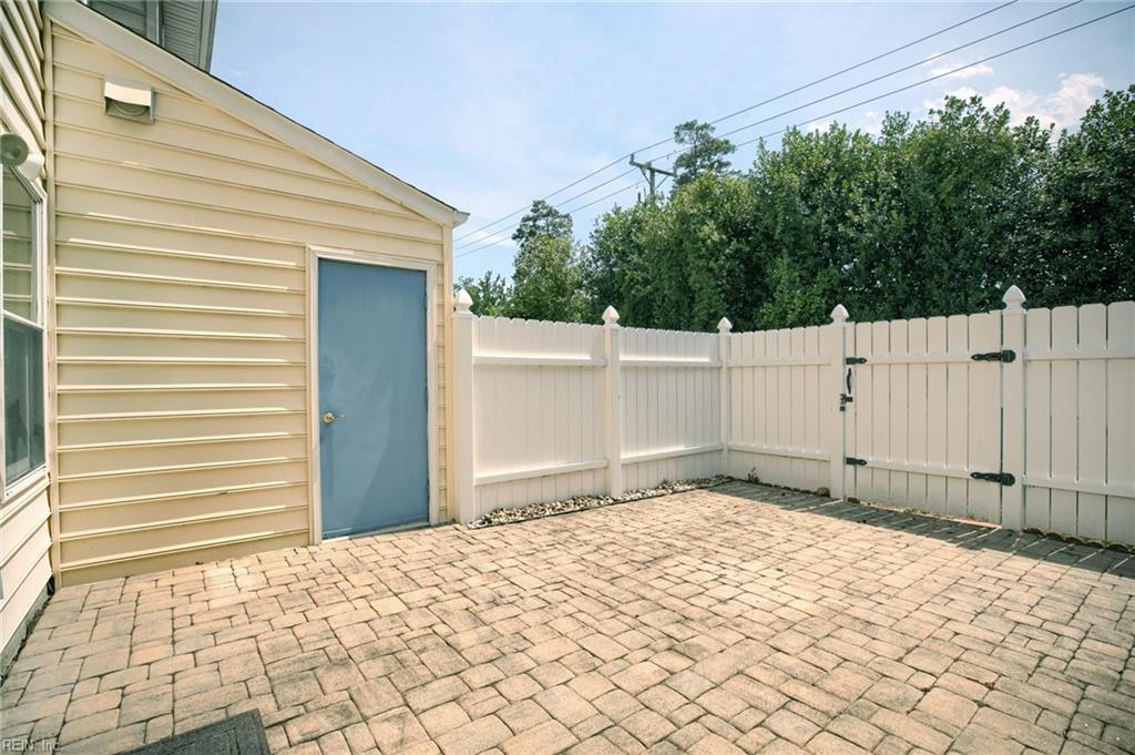 BROOKSIDE - 089