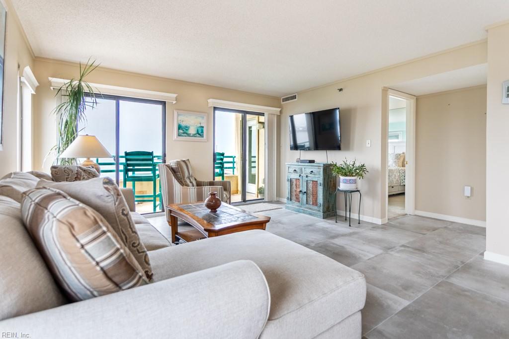 WINDWARD TOWERS