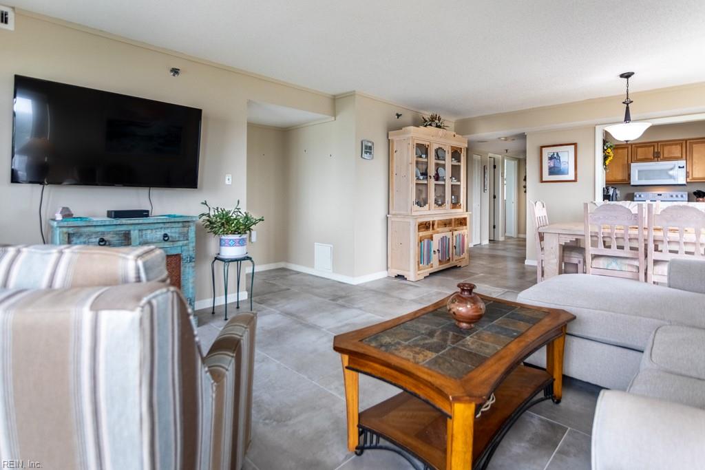 WINDWARD TOWERS