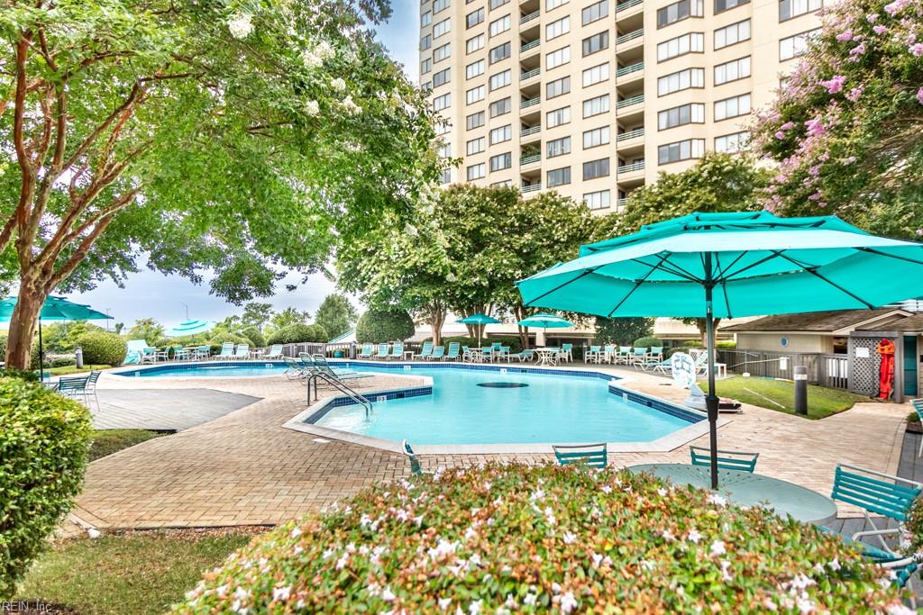 WINDWARD TOWERS