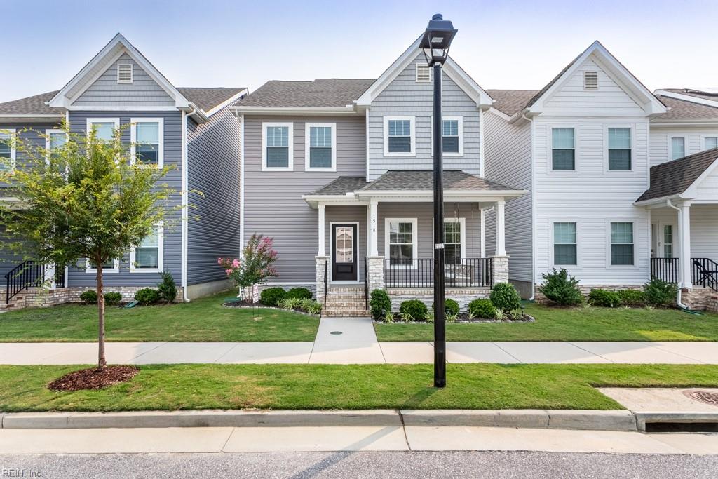 HUNTINGTON POINTE