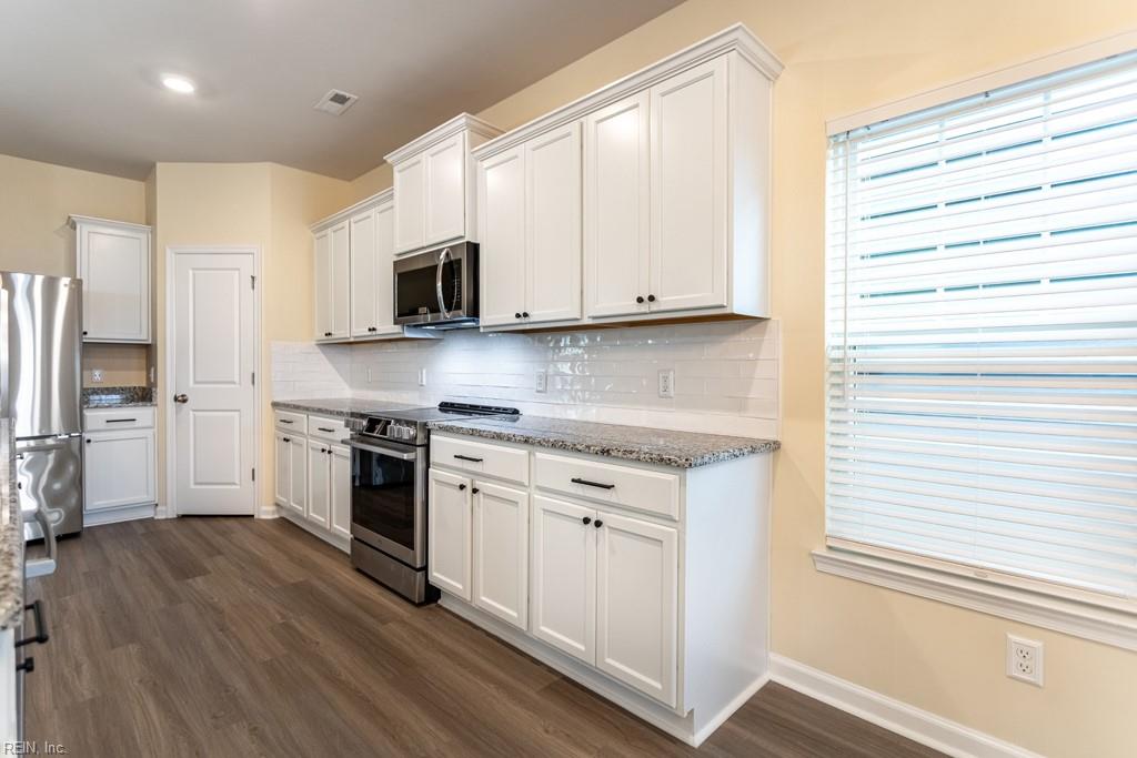HUNTINGTON POINTE