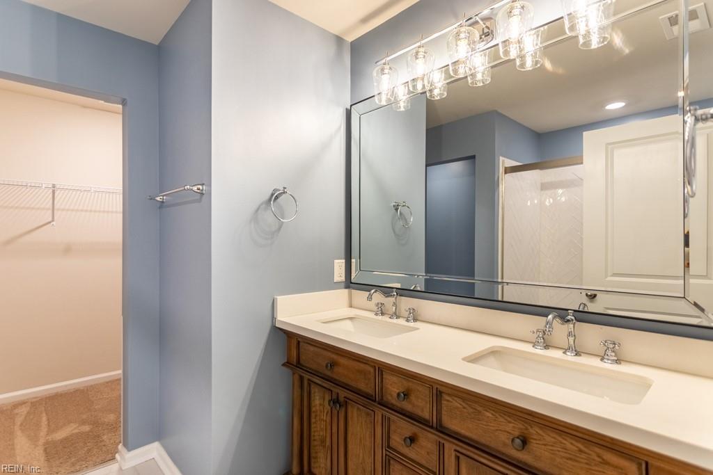 HUNTINGTON POINTE