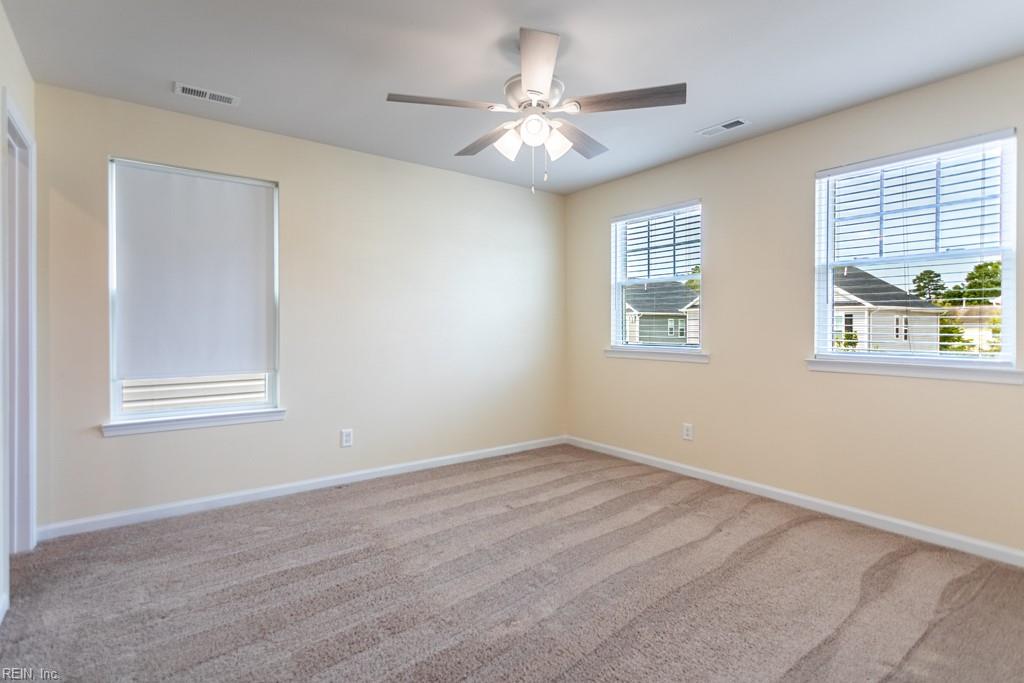 HUNTINGTON POINTE