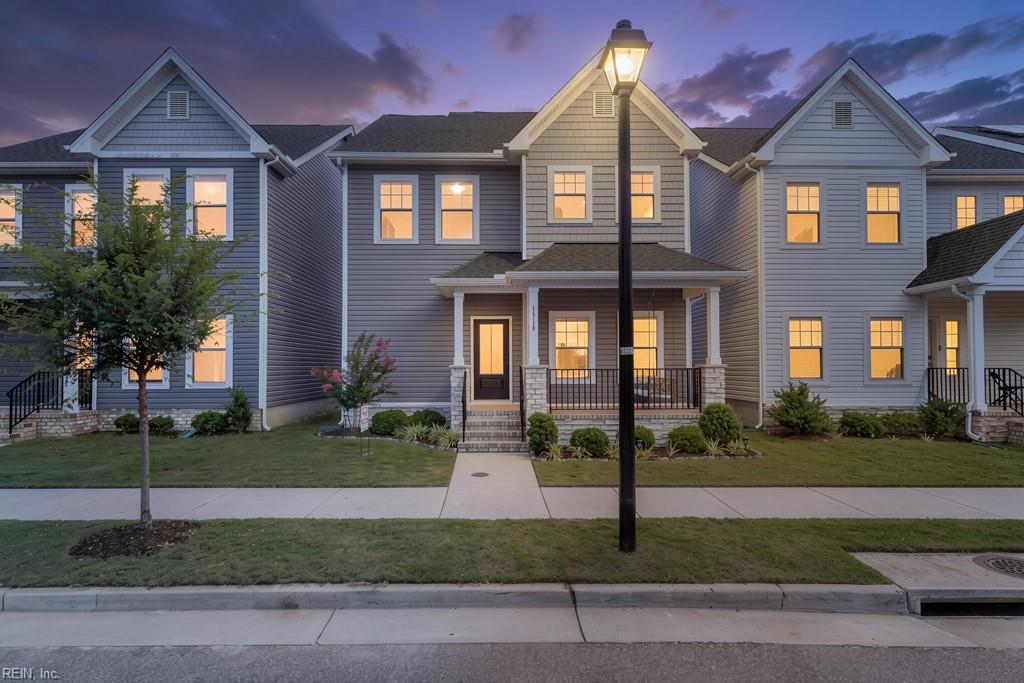 HUNTINGTON POINTE