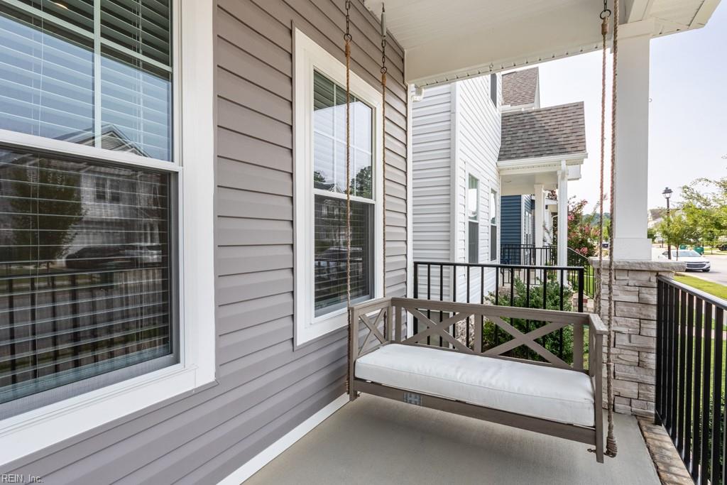 HUNTINGTON POINTE