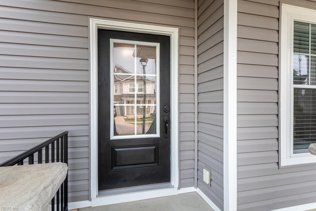 HUNTINGTON POINTE