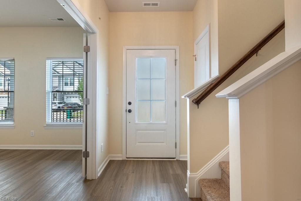 HUNTINGTON POINTE