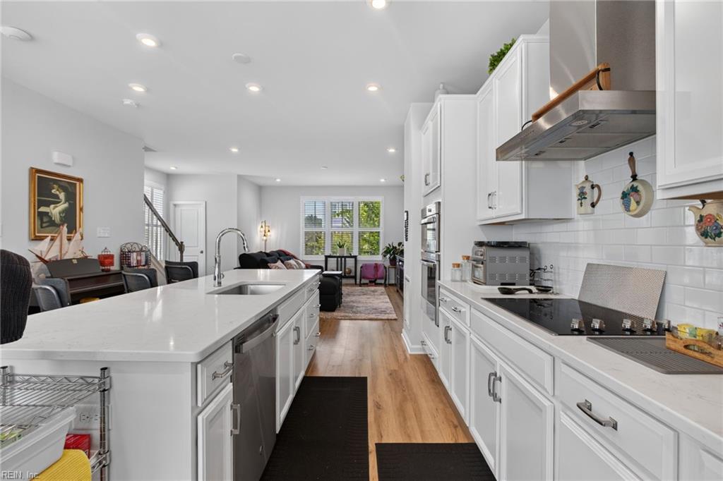KELTON STATION TOWNHOMES