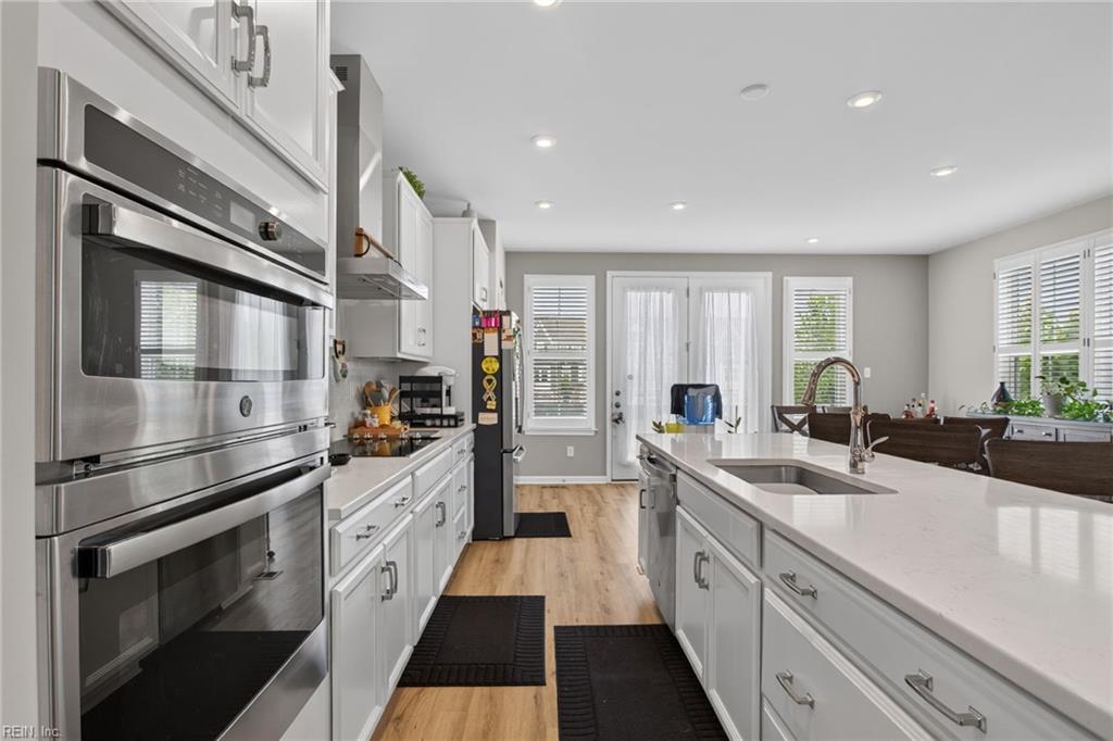 KELTON STATION TOWNHOMES