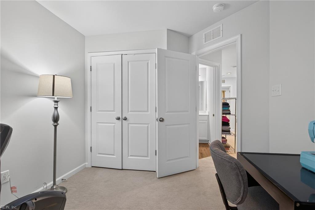 KELTON STATION TOWNHOMES