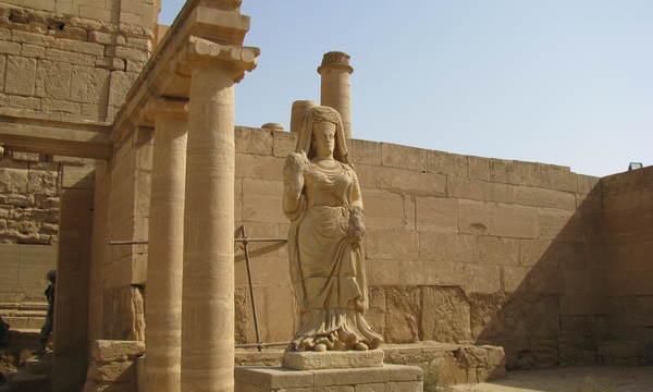 Nimrud   hatra mg caslen 16oct09 001001084