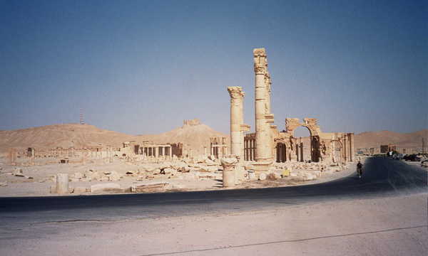 The road to ruins %2848695905%29