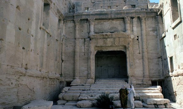 Palmyra122templeintneath84