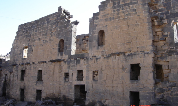 20051218 123844 syria bosra trajan imperial palace