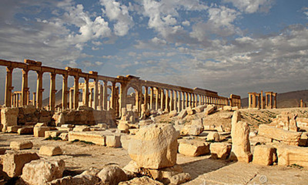Great colonnade palmyra 12625016