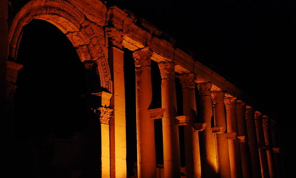 Palmira la nuit %28siria%29 %288171412857%29