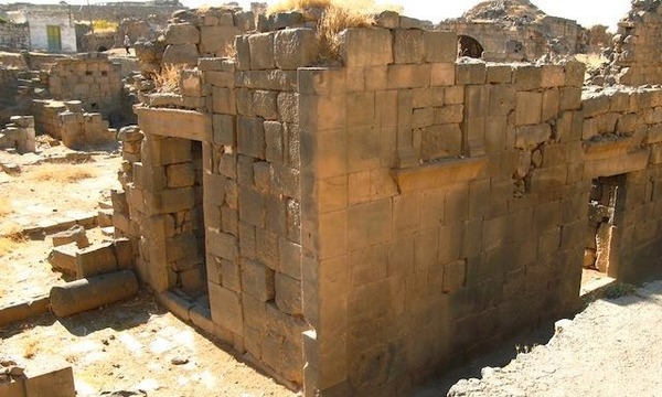 5035583 south of the decumanus east of kalybe dec 2010 busra ash sham