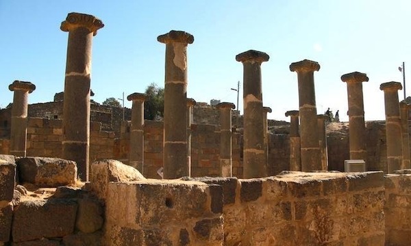 5038847 eastern courtyard dec 2010 busra ash sham