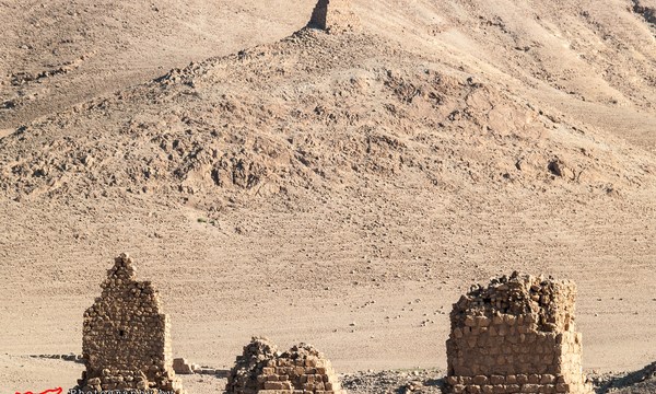 19275305838 09450dde22 o tomb