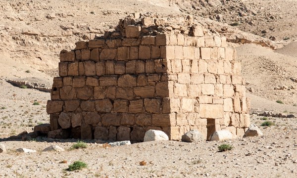 19436896756 73cb647f48 o tomb