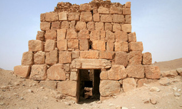 2909634418 473a2bfd7c n tower tomb