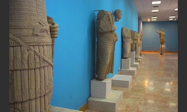 150521 1307 a group of statues are pictured in the museum of palmyra in the historical city of palmyra meldungsliste1 reuters bild f. wr. zeitung 21.05.15 vollbild