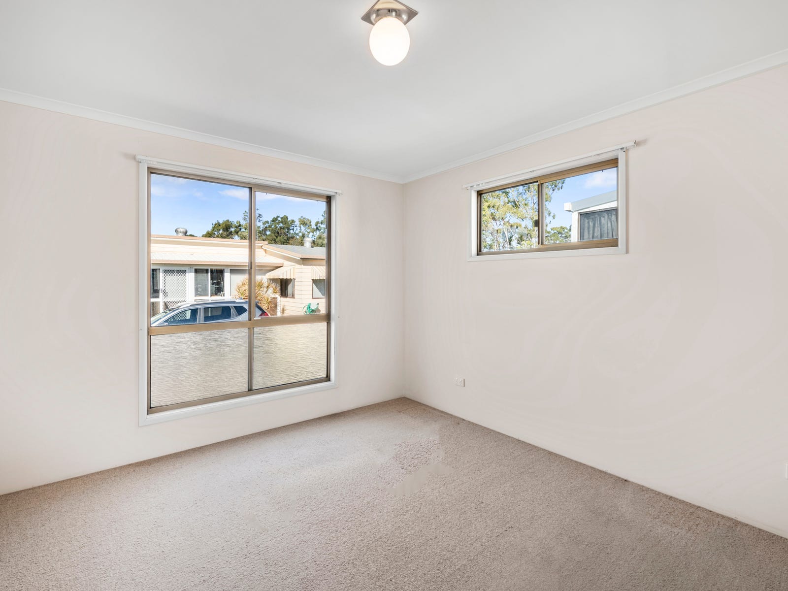Retirement Living for Sale in Coombabah, Qld 4216