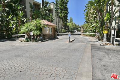 5500 OWENSMOUTH AVE APT 311, Woodland Hills, CA 91367, photo 3 of 5
