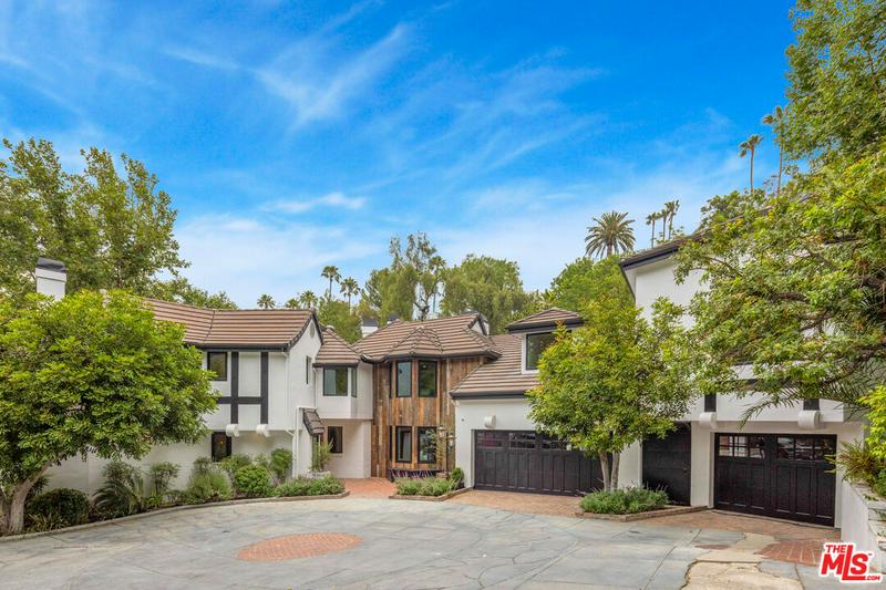 16881 OAK VIEW DR, Encino, CA 91436, photo 1 of 3