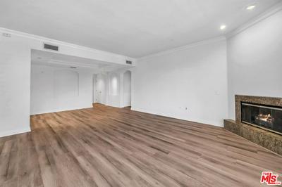 11847 GORHAM AVE APT 104, Los Angeles, CA 90049, photo 4 of 5