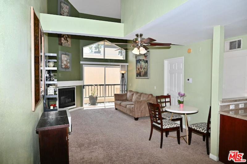 5500 OWENSMOUTH AVE APT 311, Woodland Hills, CA 91367, photo 1 of 5