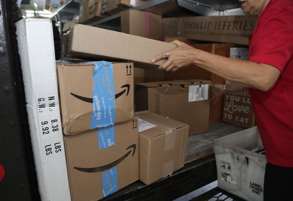 E-commerce is insulated from deteriorating consumer confidence