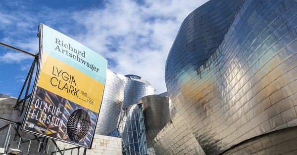 Guggenheim Museum bilbao installs outdoor banners that help purify the city's air