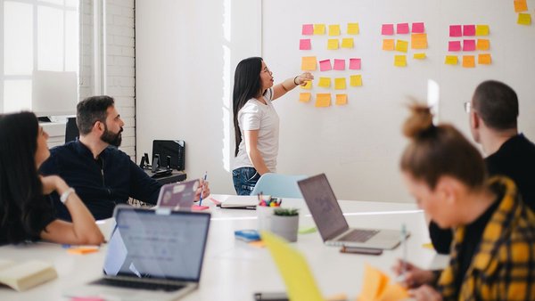 Seven Tips for Managing eCommerce Teams 