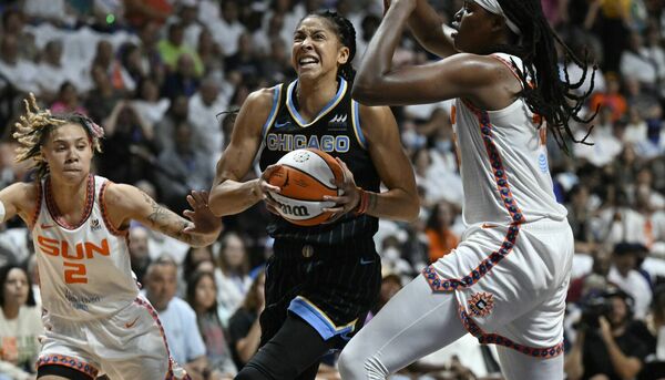 Sky are a win away from WNBA Finals after 76-72 victory over Sun in Game 3