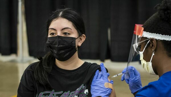 Las nuevas vacunas de refuerzo estarán disponibles después de Labor Day - Chicago Sun-Times
