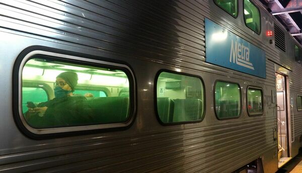 Metra cancels some Thursday night service as possible freight railroad worker strike looms 