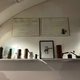 In Naples, Reviving The Lost Coffee Brewing Method Of "La Cuccuma"
