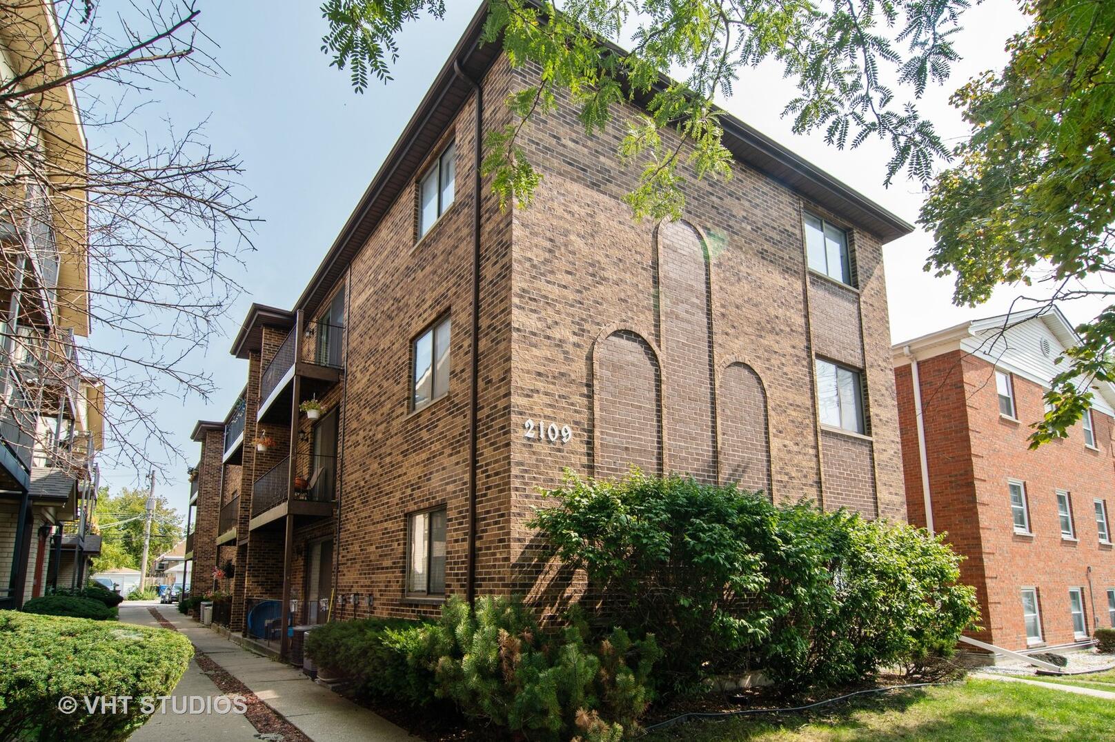 2109 N Harlem 2C, Chicago, IL MLS 10881183 Berkshire Hathaway