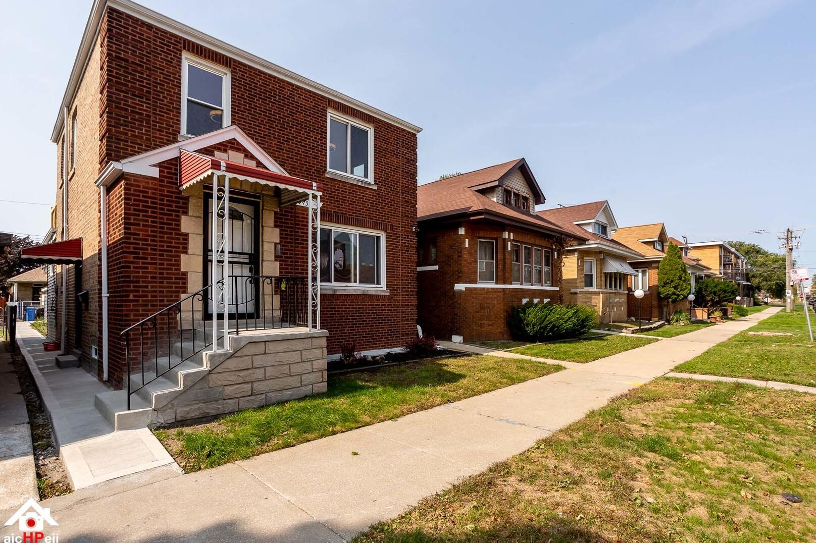 7932 S Perry , Chicago, IL MLS 10887592 Berkshire Hathaway