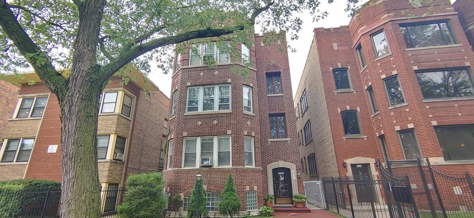 7828 S Colfax , Chicago, IL MLS 10891324 Berkshire Hathaway