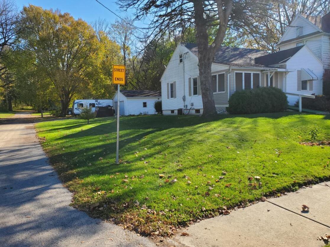 1501 S Oak , Freeport, IL MLS 10919512 Berkshire Hathaway