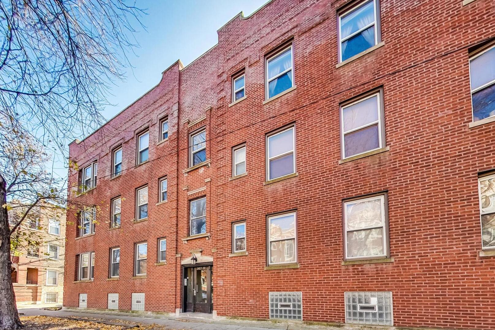 1417 W Arthur 2R, Chicago, IL MLS 10936392 Berkshire Hathaway