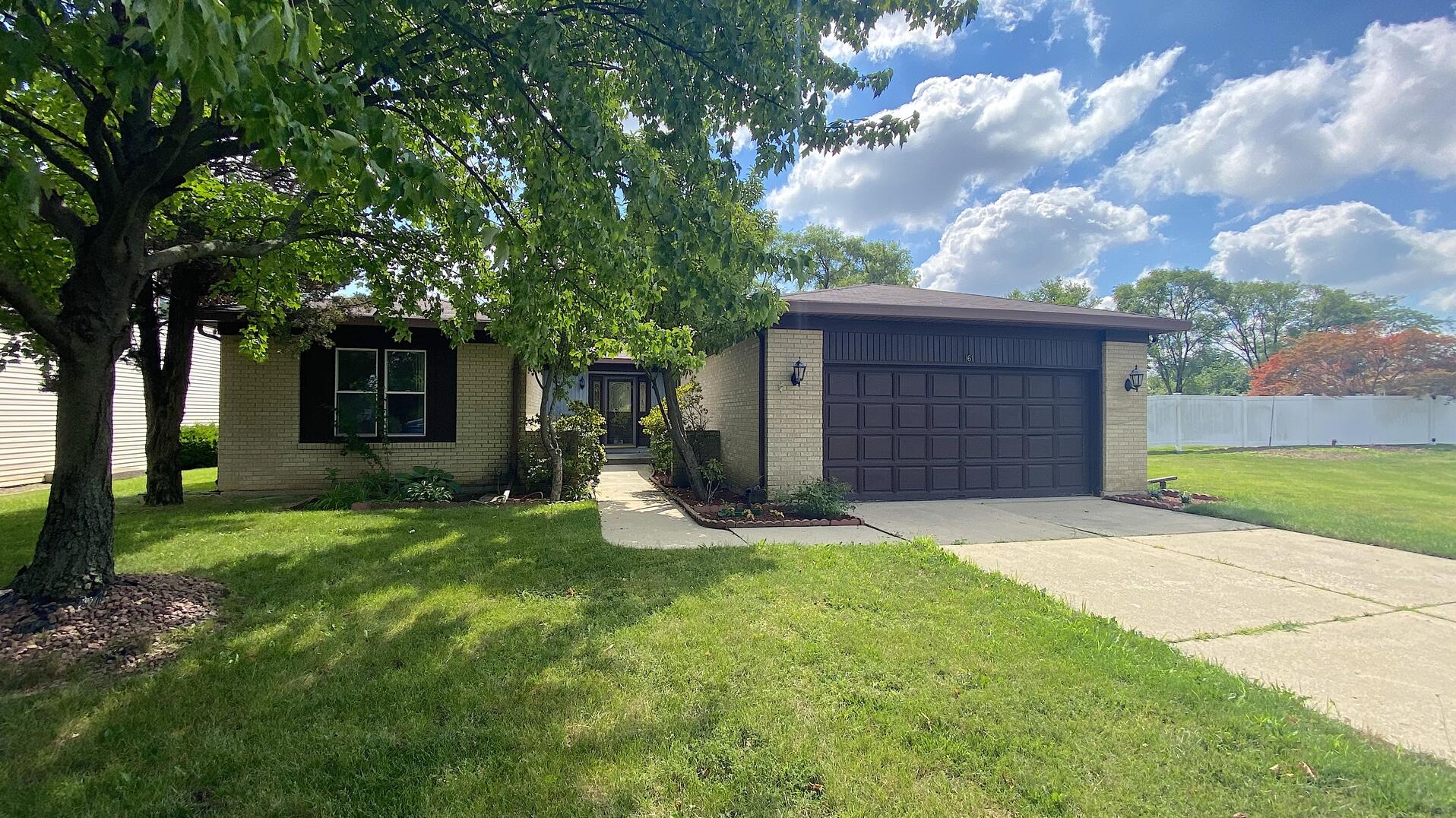 161 N Prairie , Addison, IL MLS 10942318 Berkshire Hathaway