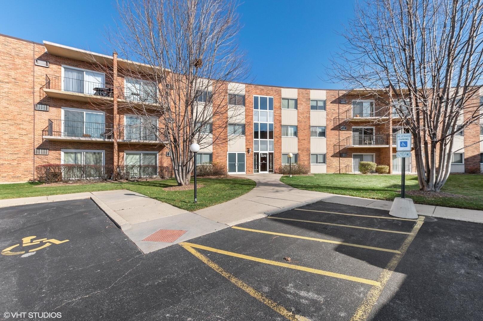 9725 S Keeler 201, Oak Lawn, IL MLS 10949042 Berkshire Hathaway HomeServices Chicago