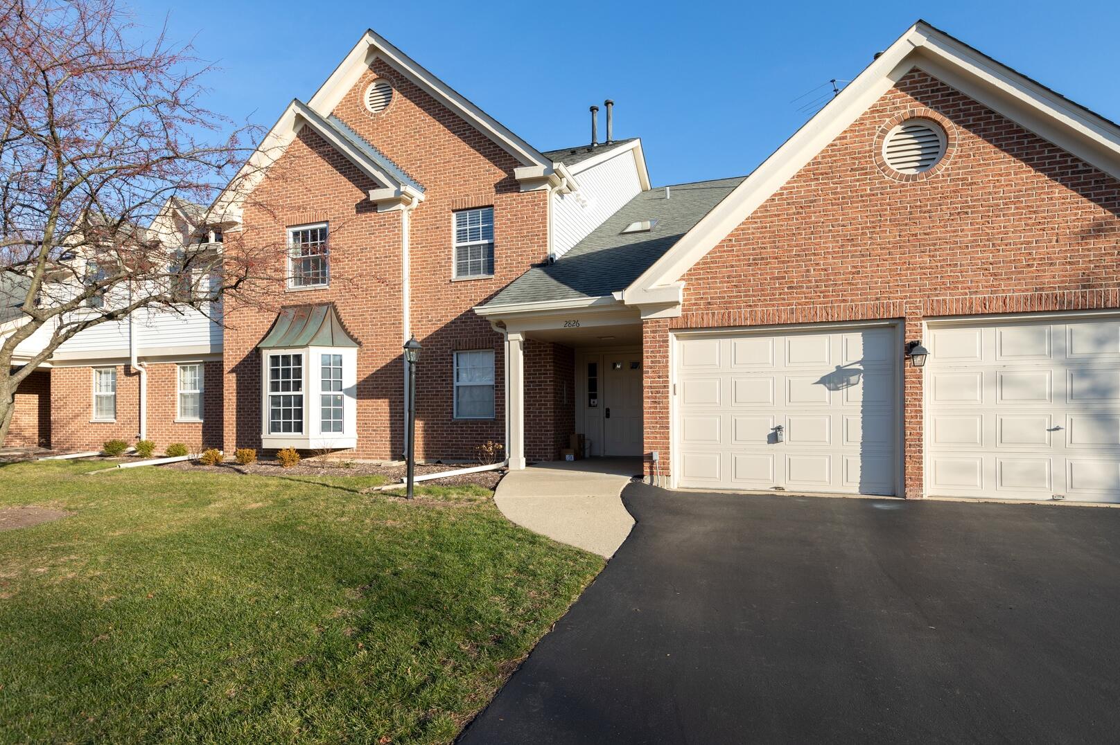 2826 Meadow V2, Schaumburg, IL MLS 10949622 Berkshire Hathaway