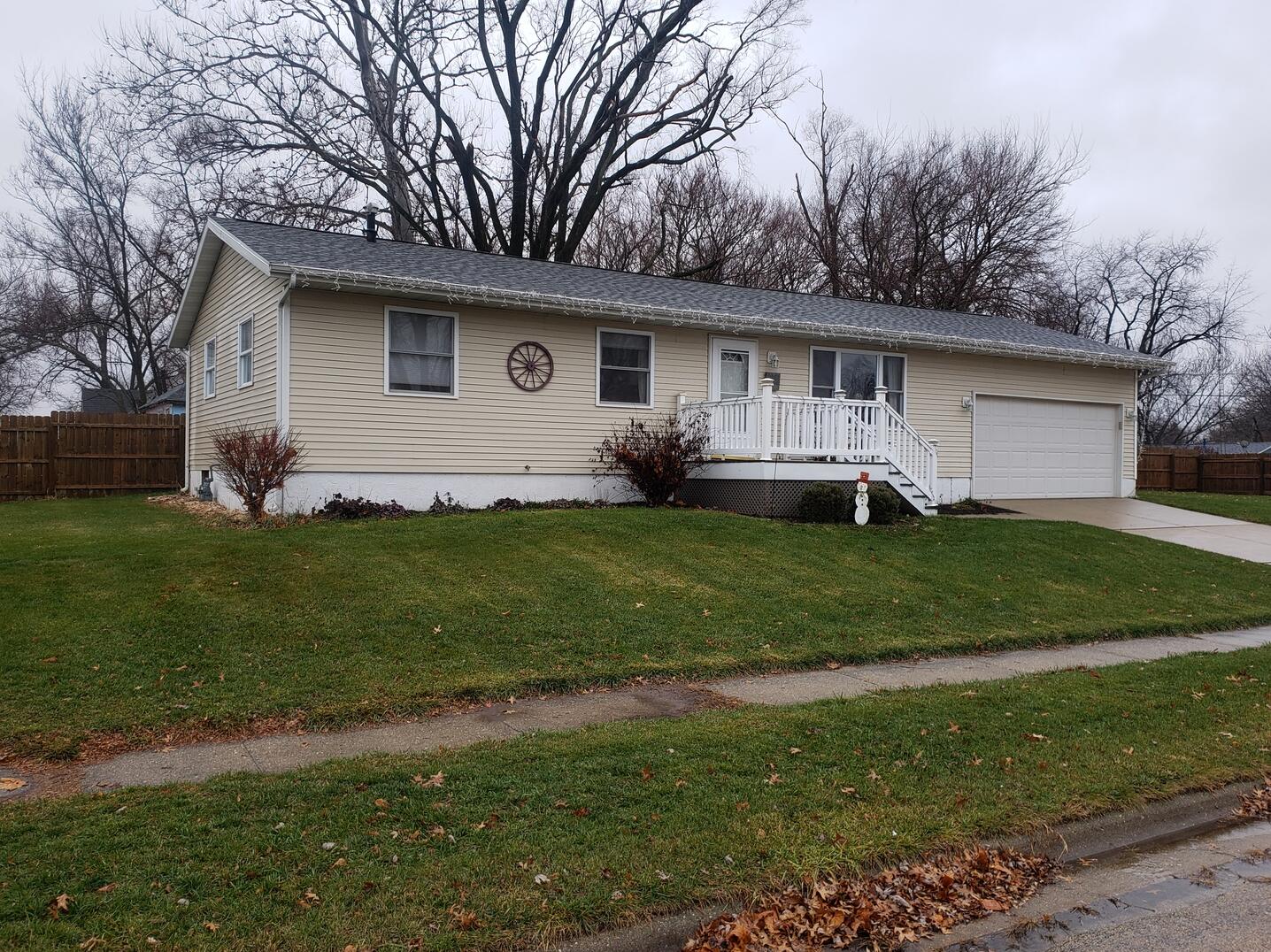 1001 Suzanne , Rock Falls, IL MLS 10951821 Berkshire Hathaway HomeServices Chicago