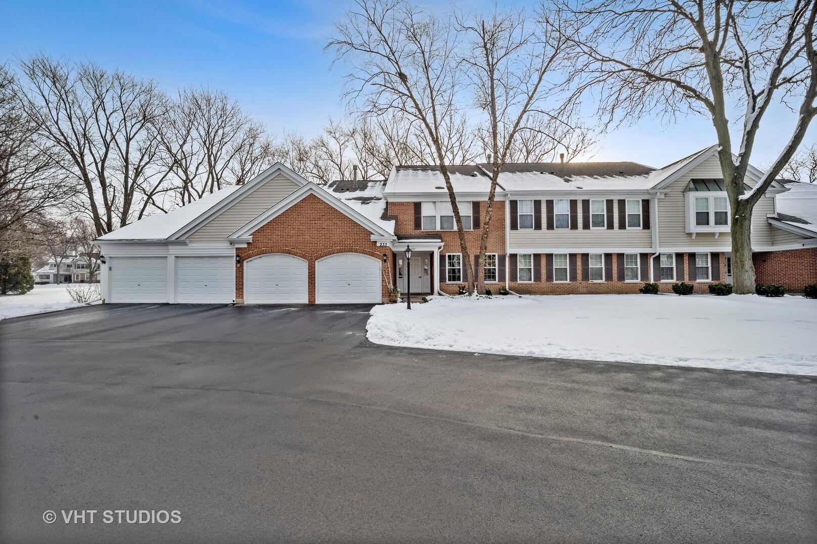 233 Rob Roy B, Prospect Heights, IL MLS 10966731 Berkshire