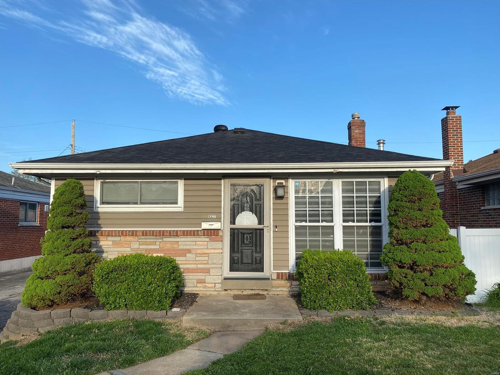 9327 Mackenzie Road , St Louis, MO MLS 22025987 Gladys Manion Real